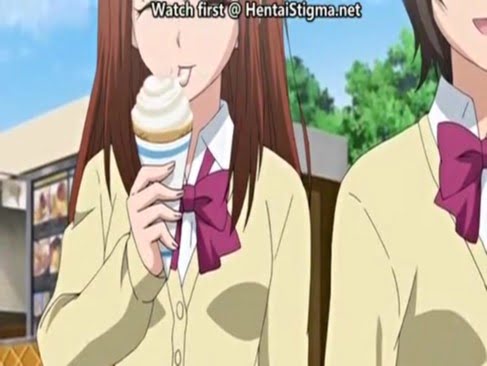 Colegialas de 18 años Chupando helado
