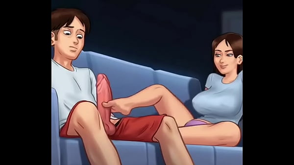 Madre mayor sorprendida masturbándose